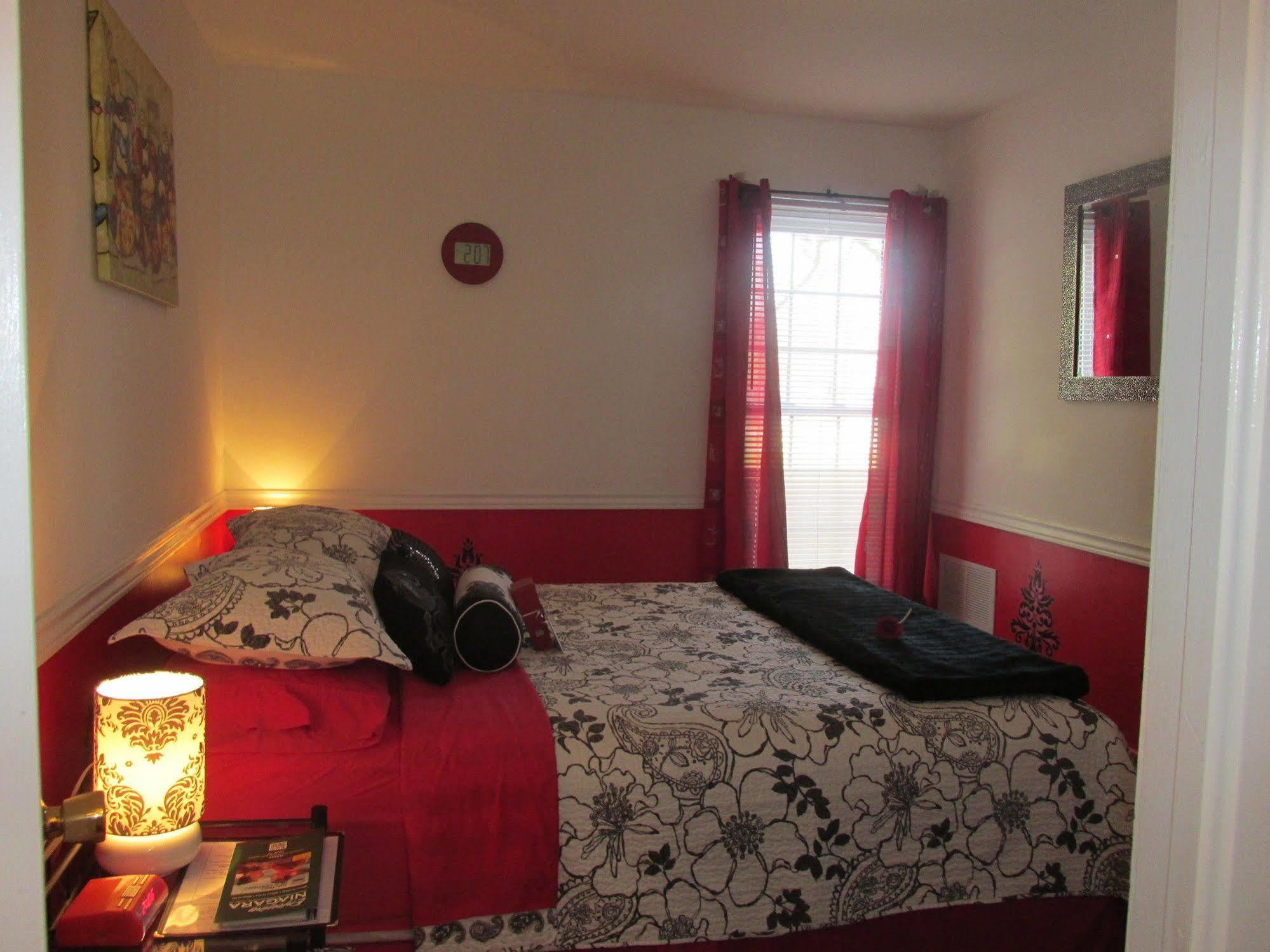 Cozy House B&B Niagara Falls Exterior photo