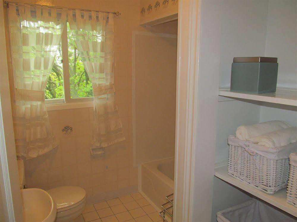 Cozy House B&B Niagara Falls Exterior photo